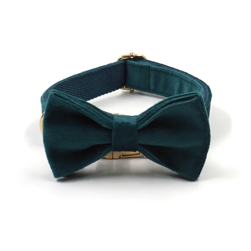 Vintage Emerald Green Dog Harness Personalized Thick Velvet Luxury Dog Collar with Leash Poop Bags Adjustable Bowtie Dog Collar