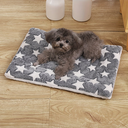 Pet Warm Thickened Mats, Premium Plush Flannel Cushion Indoor Plush Cat Blankets